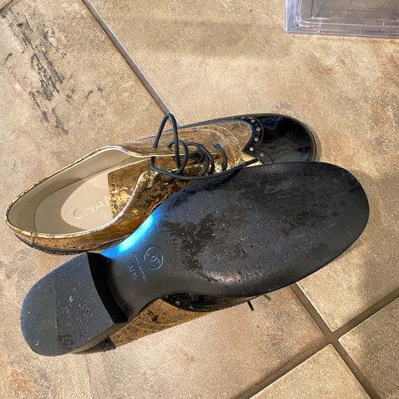 Chanel leather shoes - Picture 5 of 7